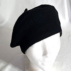Black unisex felted boiled wool beret